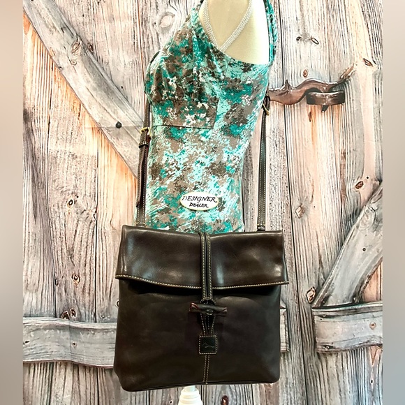 DOONEY BOURKE Florentine Toggle Dark Brownish Black Leather Crossbody VGC - Picture 4 of 14
